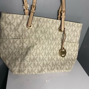 Michael kors bag